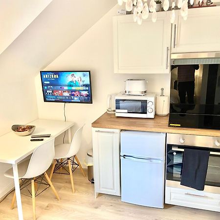 London Studio Self Contained, Newly Furbished Londres Exterior foto