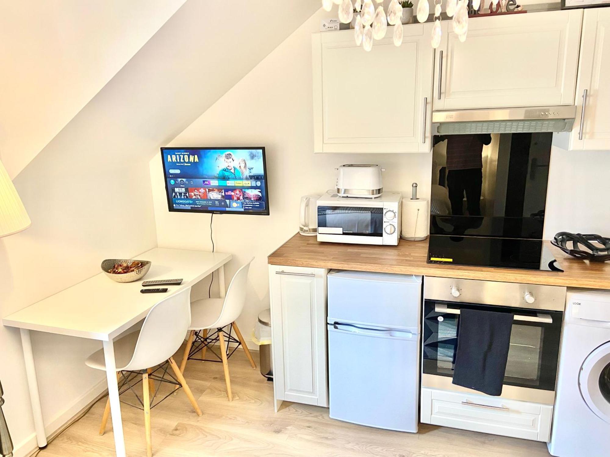 London Studio Self Contained, Newly Furbished Londres Exterior foto